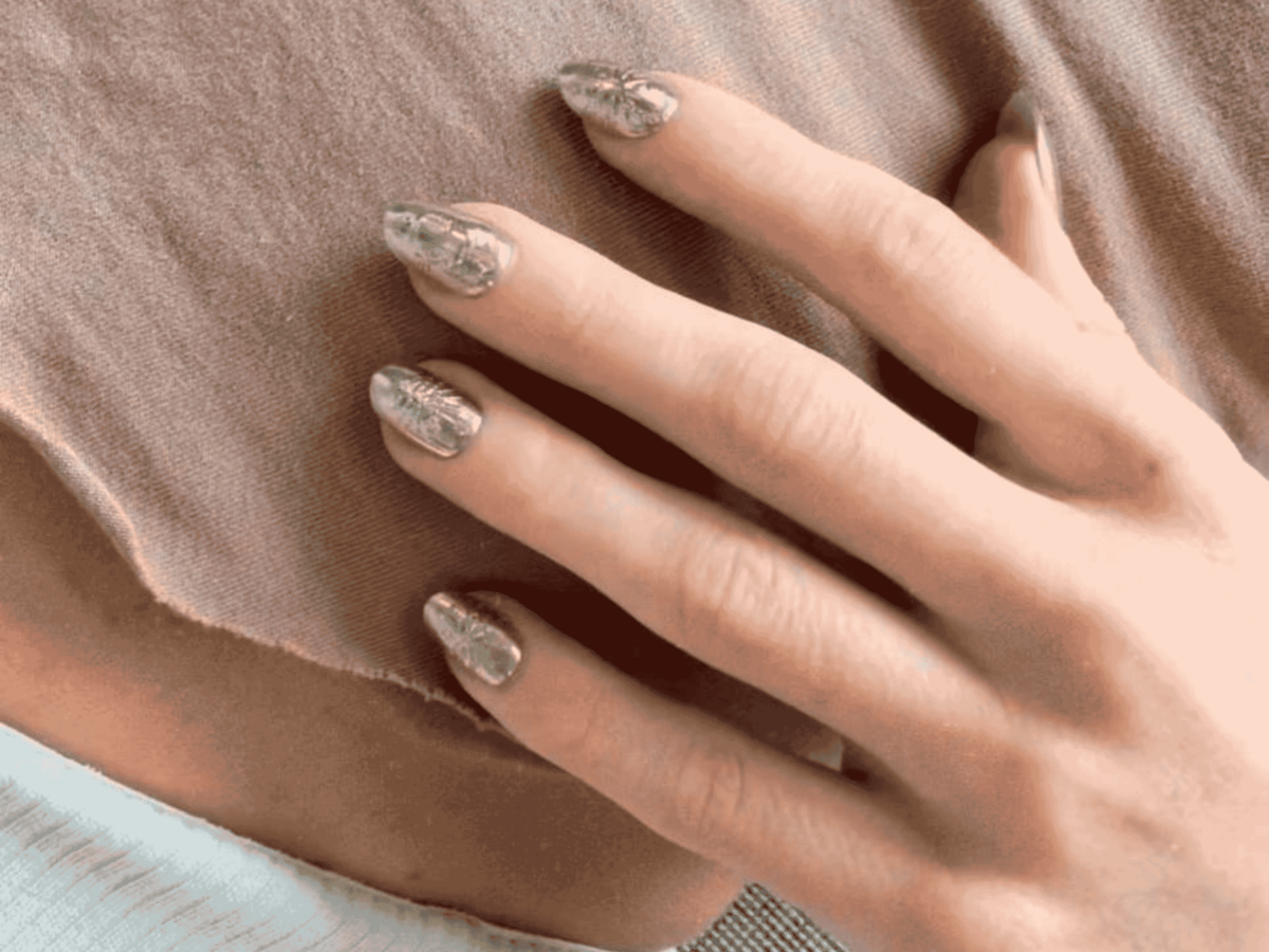 Gold Nails